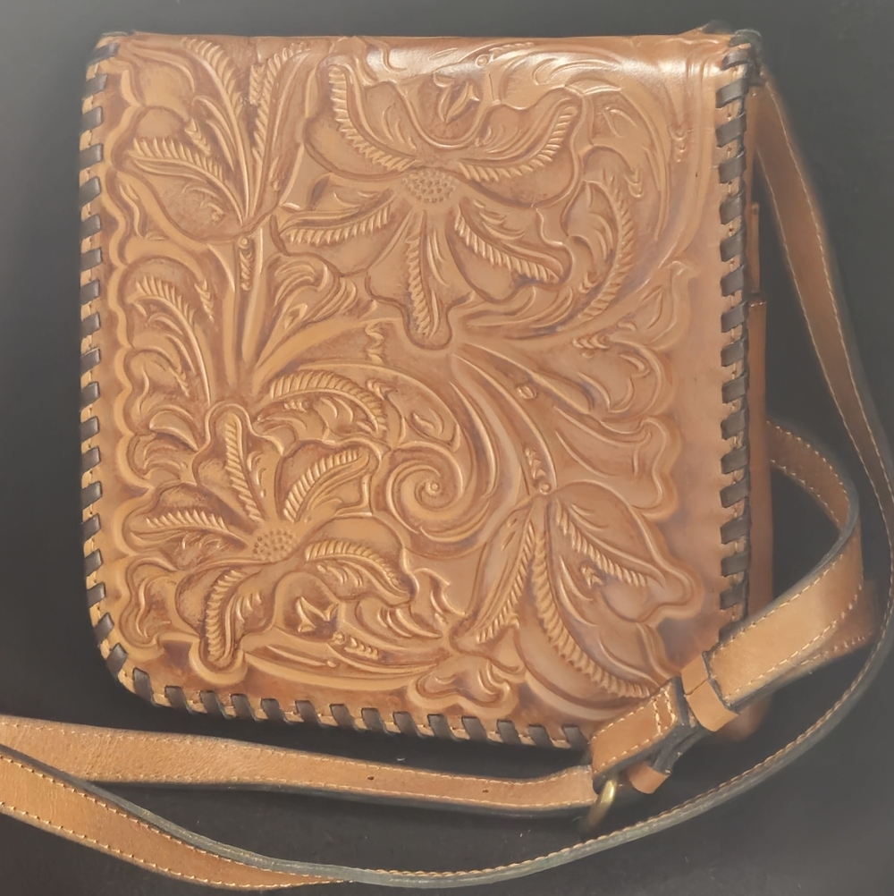 Patricia Nash Granada Warm Brown Tooled Leather Floral Embossed Crossbody Bag - Picture 2 of 11